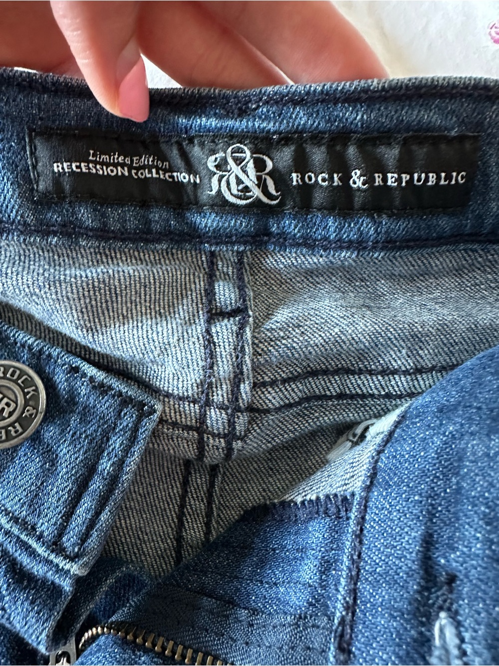Low Rise Y2K Jeans - Picture 4 of 7